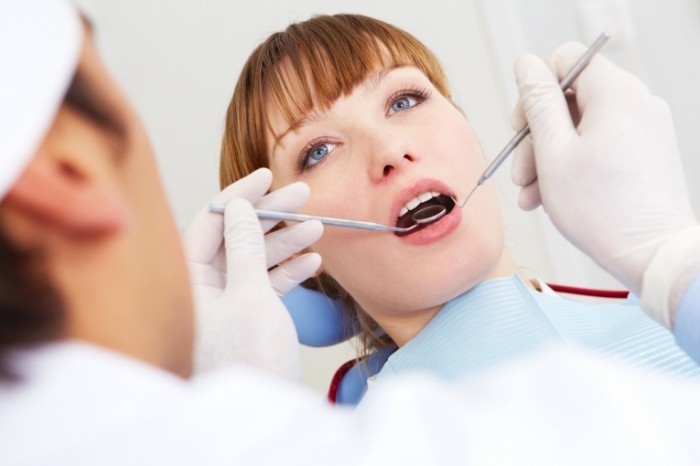 Отбеливание зубов: нужна ли лицензия?