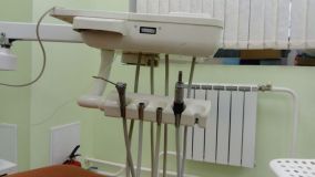 Стоматологическое кресло + компрессор